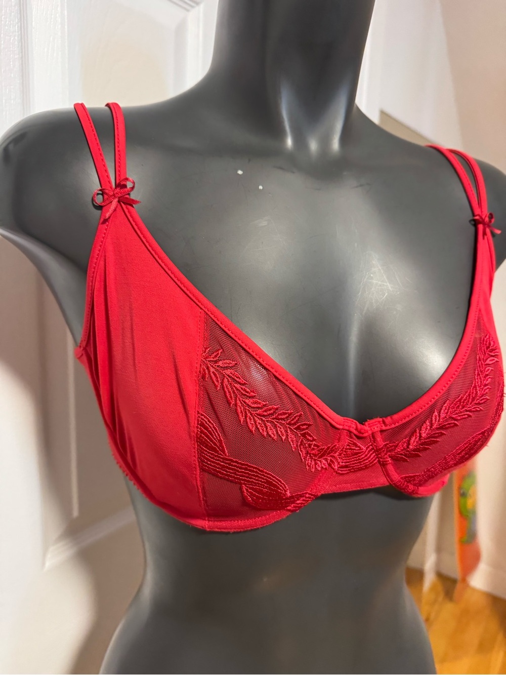 bra - Picture 2 of 4